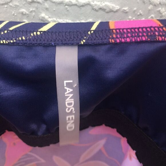 Land’s End Size 2 Bathing Suit Top NWT - Picture 11 of 12